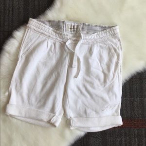 Abercrombie&fitch “off white” bermudas